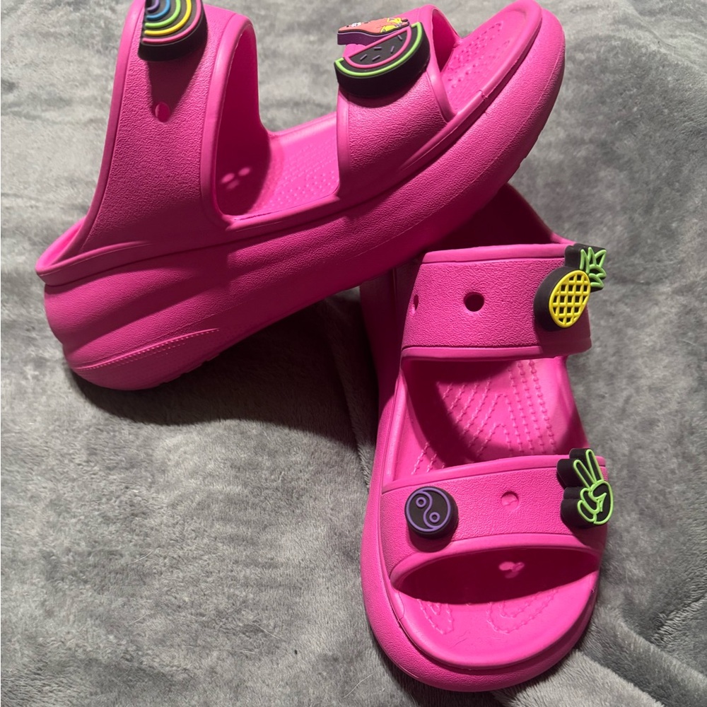 Croc platforms pink